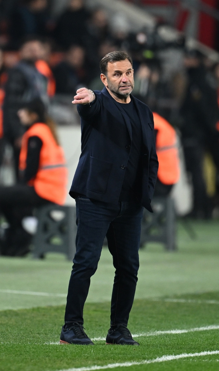 Okan Buruk: 'Son haftaların en komik kartıydı' - Resim : 1