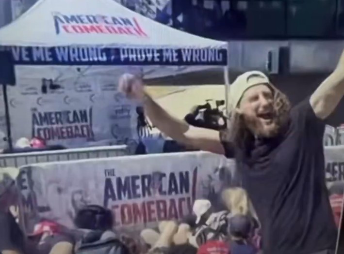 Muhafazakârları yasa boğan suikast: Katilin kaçış anları ortaya çıktı - Resim : 2