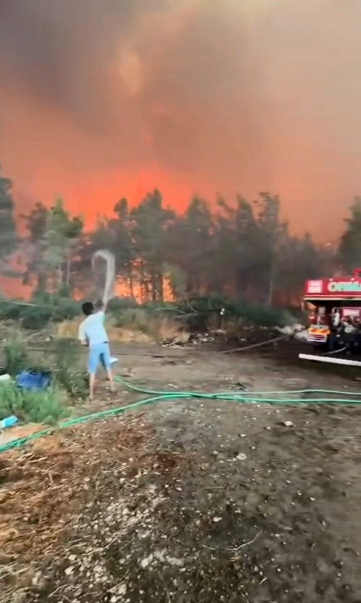 Muğla'da başlayan yangın Antalya'da ormana sıçradı - Resim: 22
