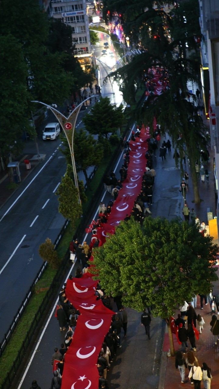 Samsun’da 1919 metre uzunluğunda bayrak açıldı - Resim: 5