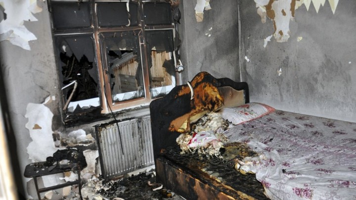 Kentte neler oluyor? Yine molotoflu saldırı: 3'üncü ev yakıldı