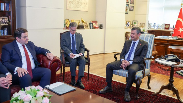 Özgür Özel, Alman Bakan Liminski ile bir araya geldi