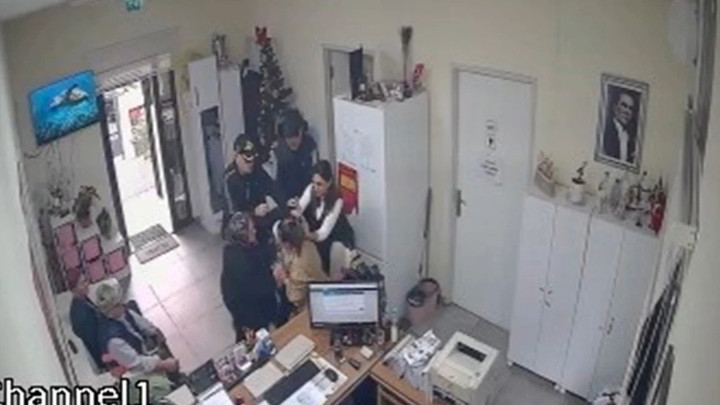 Muhtarla tekme tokat kavga etmişti: Hakkımı arayacağım