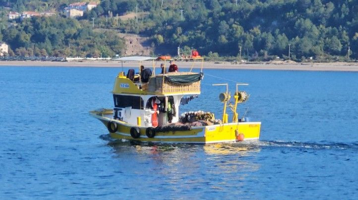 100 gramı 4 TL’ye düştü! Palamut bolluğu balıkçı ağlarını parçaladı - Resim: 4