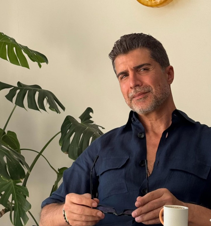 Özcan Deniz eski imajına döndü - Resim : 1