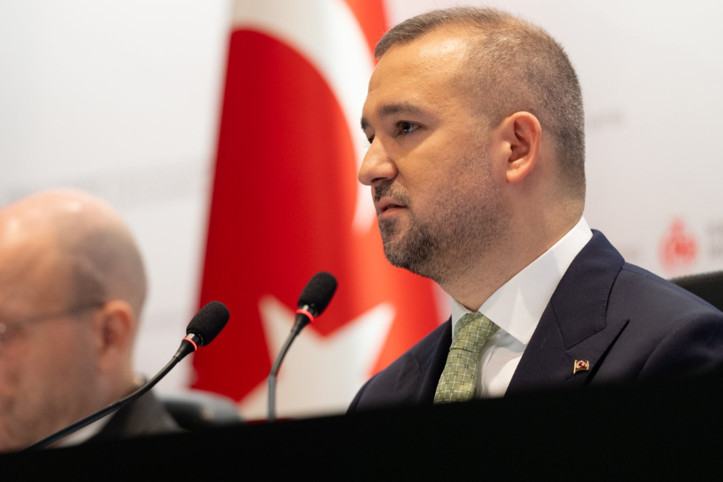 Merkez'in patronu bankacılarla buluştu