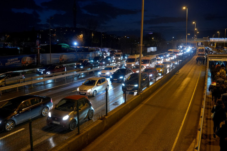 Trafikte pazartesi yoğunluğu
