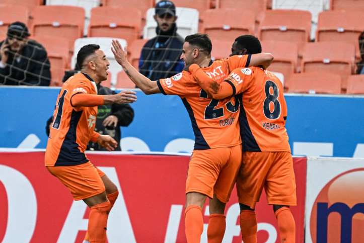 Başakşehir, Adana Demirspor galibiyetiyle morallendi: Galatasaray maçı öncesi 3 kötü haber