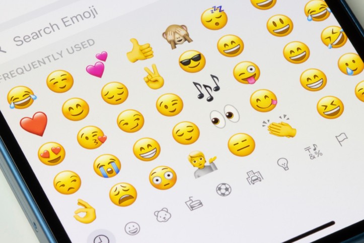 Bilim insanları ortaya çıkardı: Kadınlar mı erkekler mi daha çok emoji kullanıyor?