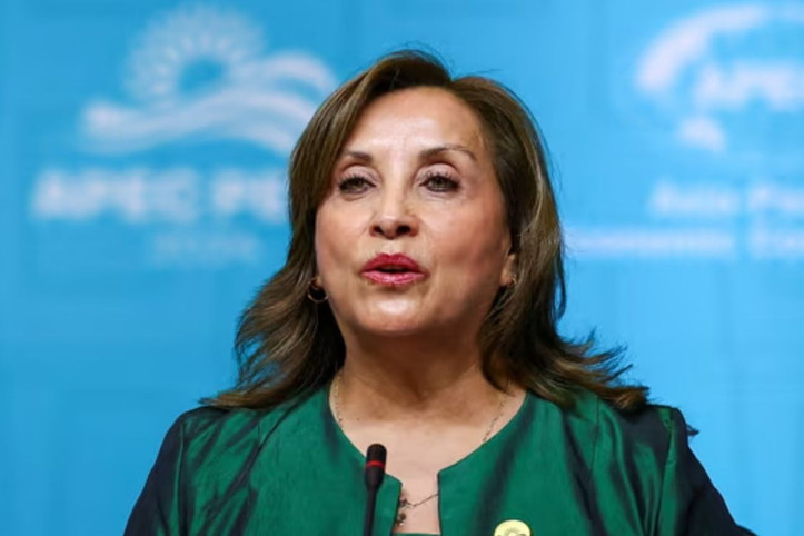 Burun estetiği için koltuğunu boş bırakan başkana soruşturma