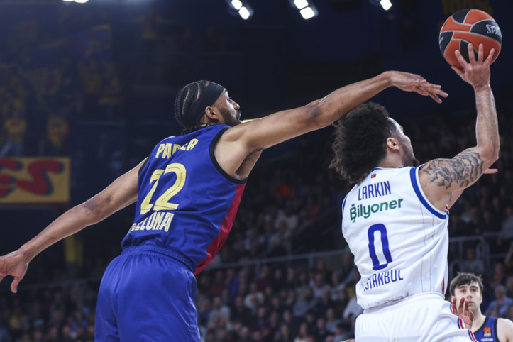 Efes, Barcelona'dan çıkamadı: 90-80