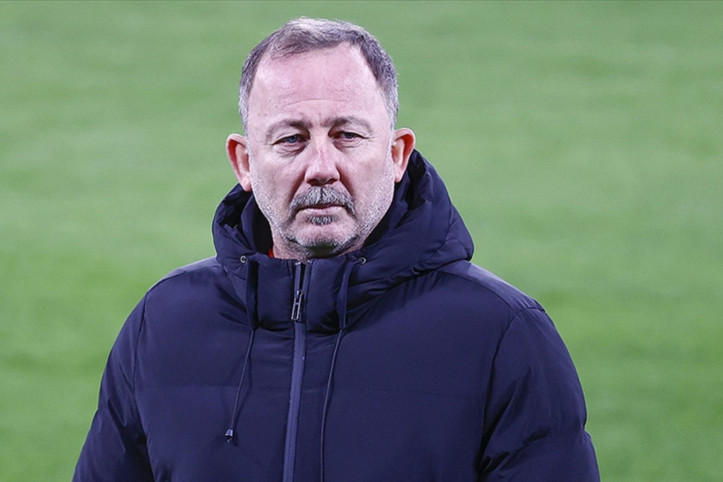 Sergen Yalçın canlı yayında çıldırdı: Yemin olsun rezil rüsva ederim