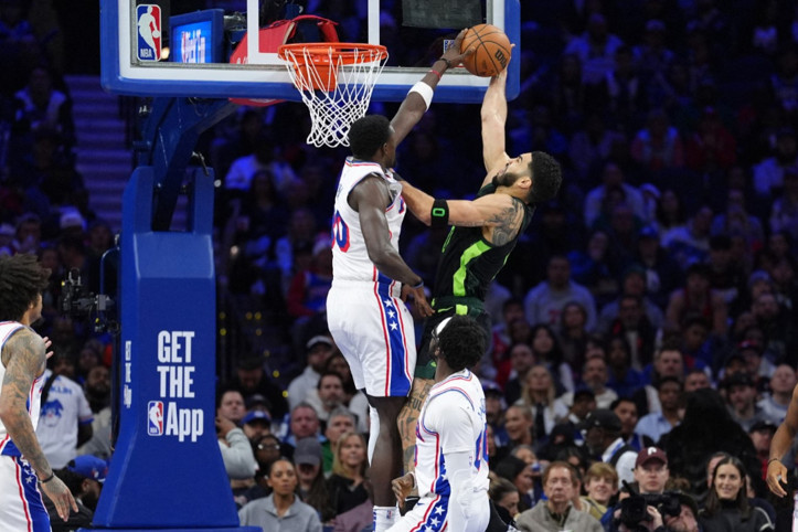 Adem Bona sahne aldı: Boston, Philadelphia'yı geriden gelip devirdi