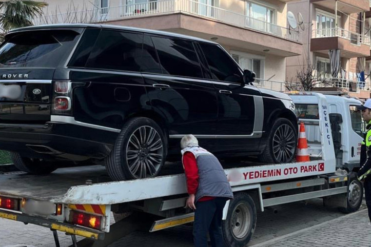 Çakarlı aracın sürücüsüne ceza yağdı