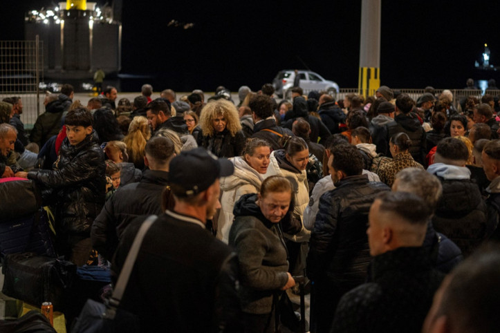 Ege'de deprem fırtınası dinmiyor