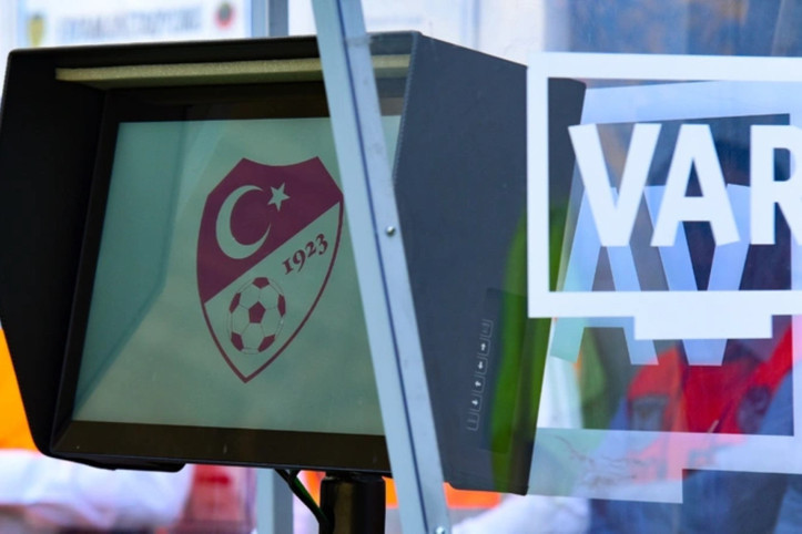 Fenerbahçe'ye İtalyan, Galatasaray'a Danimarkalı VAR