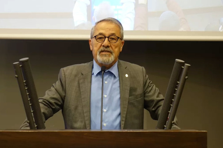 Naci Görür 'yetmez' deyip sordu: 'Paşa gibi yaşıyorum' diyebilir misin?