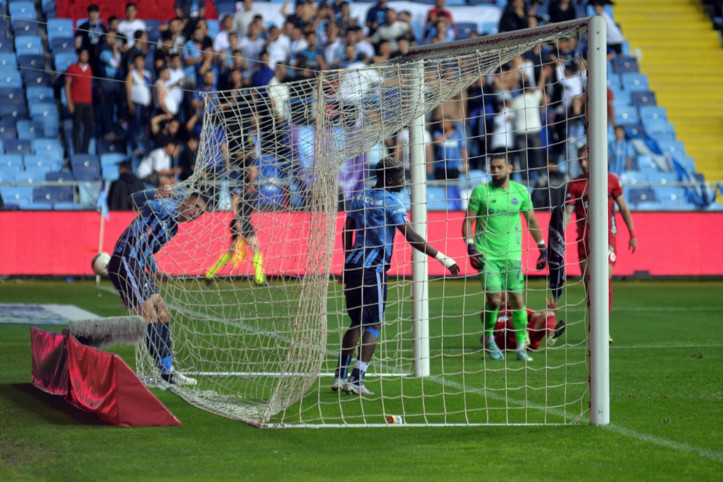 Adana Demirspor taraftarları isyanda: 'Artık içimizden gelmiyor'