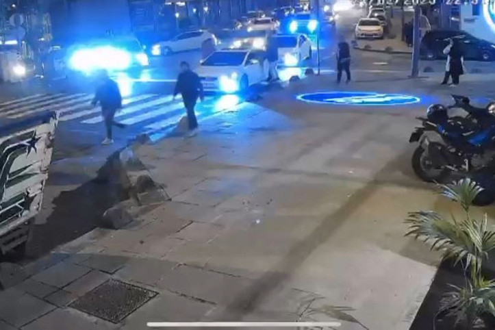 Makasla gelen kazalar zinciri: Polis hastaneye, şoför karakola götürüldü