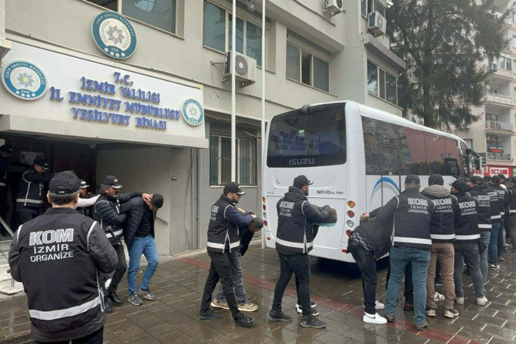 Suç örgütü operasyonunda 11 tutuklama