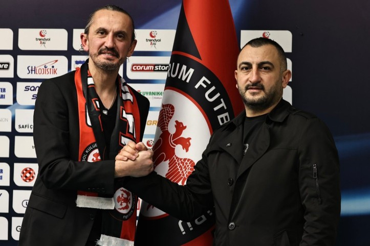 Tuncay Şanlı resmen Ahlatçı Çorum FK'de
