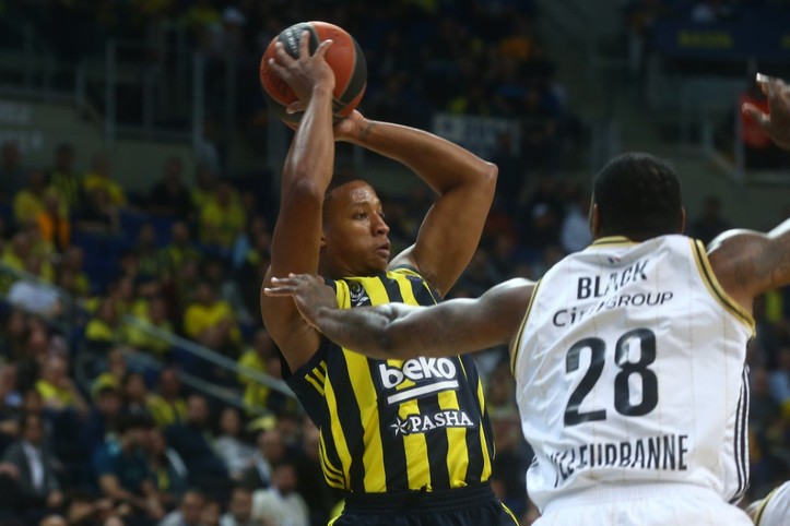 Fenerbahçe, ASVEL'i rahat geçti: Seri 3 maça çıktı