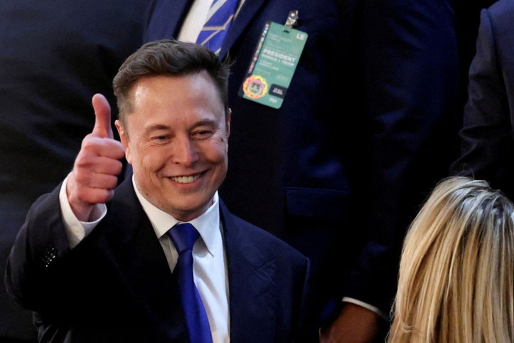 Rusya uzay için yüzünü Elon Musk'a çevirdi