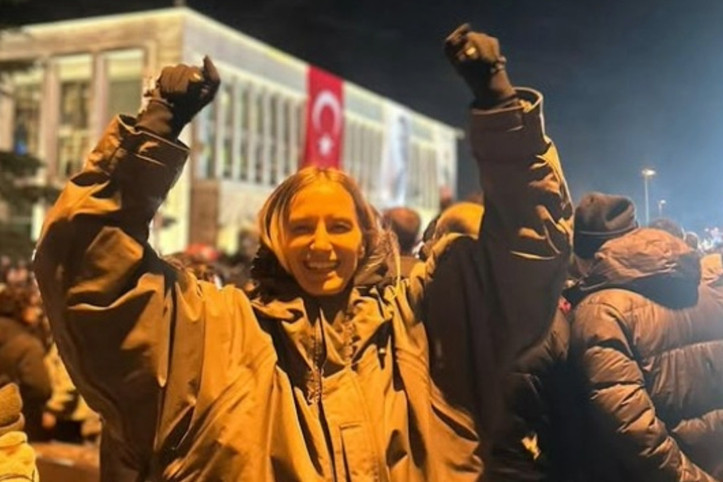 Didem Soydan, İmamoğlu için tepki gösterdi: Saraçhane'ye gitti