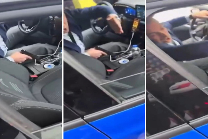 Trafikte dehşet anları: Tartıştığı motosikletliye silah çekti