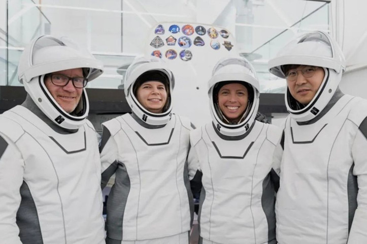 Tarihte bir ilk: Dört turist uzaydan kutup yörüngesine gidecek