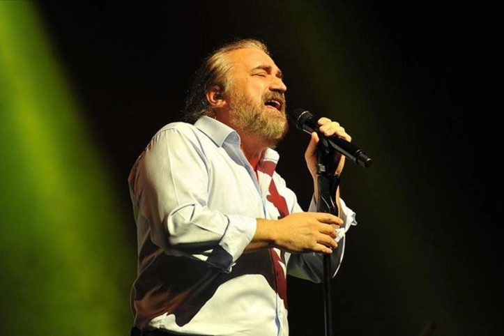 Funda Arar Volkan Konak’ın mezarından paylaştı: Güzel kalbin hep bizimle kalacak