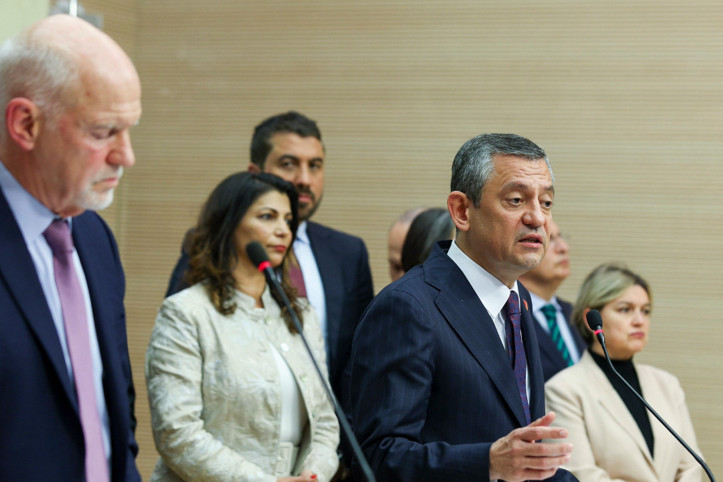 CHP lideri Özel: Rakibinizi ortadan kaldırıyorsanız bu bir ülkenin iç işi değildir