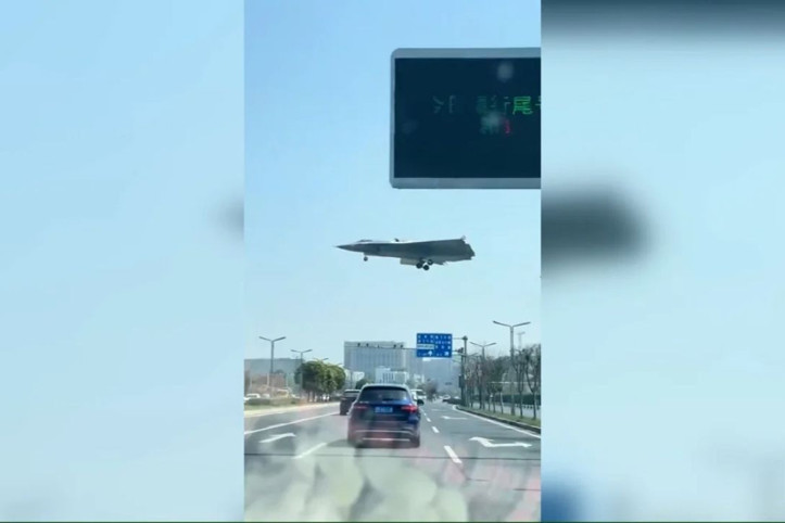 Çin'in gizemli savaş uçağı J-36 görüntülendi