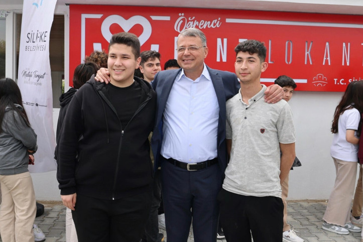 Öğrenciler için kent lokantası açıldı: Bir öğün 20 TL