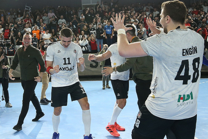 Hentbolda play-off zamanı