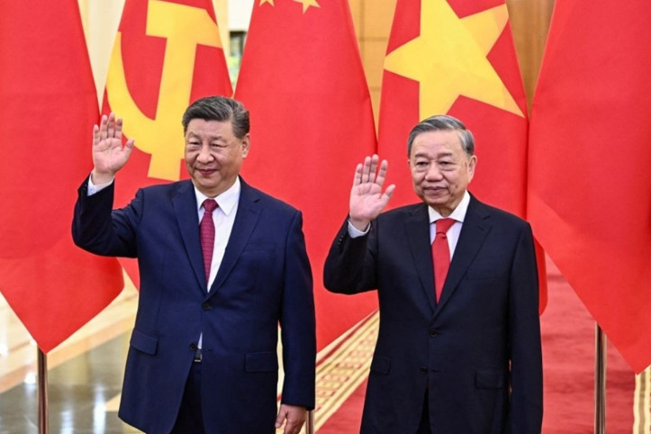 Çinli liderin kritik ziyaretine Trump'tan yorum: ABD'yi mahvetmeye çalışıyorlar