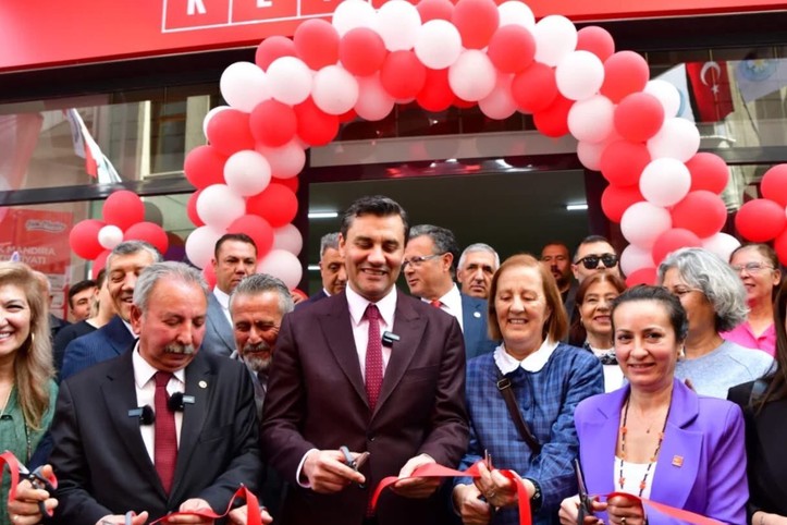 Bir kent lokantası ve halk mandıra daha hizmete girdi: 'Peynir 290 TL'
