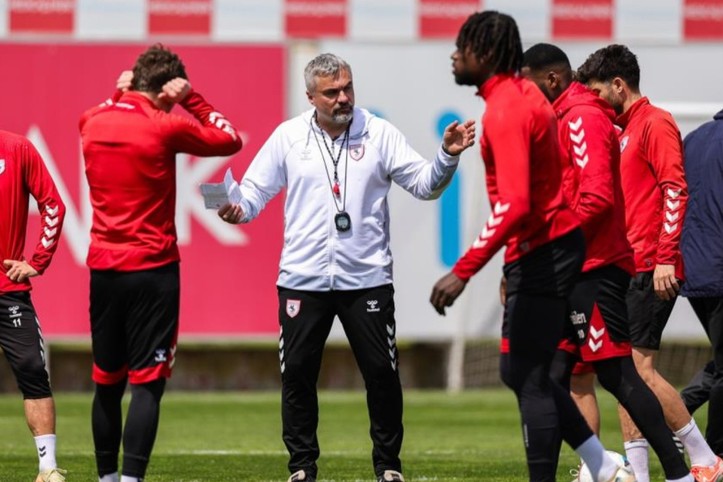 Samsunspor üçüncülüğü zora soktu