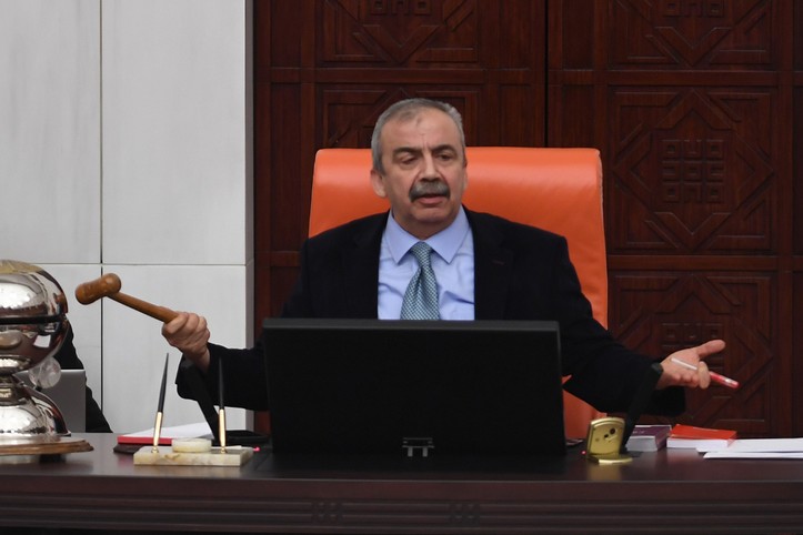 DEM Parti'den Sırrı Süreyya Önder'in sağlık durumuyla ilgili açıklama