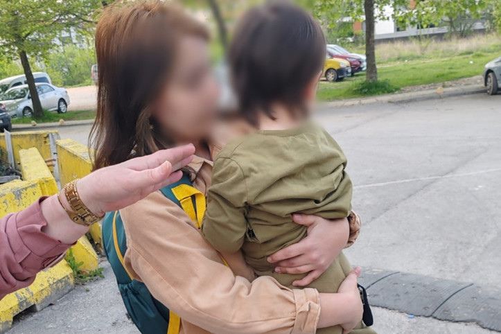 Çocuğunu kullanarak kendi görüntülerini satan anne velayeti kazandı