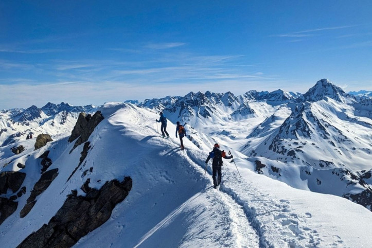 Dağ tırmanışında trajik son: Düşerek öldüler