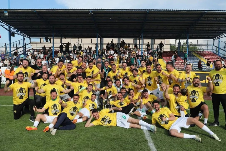 Aliağa da Beşiktaş'ın kervanına katıldı: 11. namağlup şampiyon