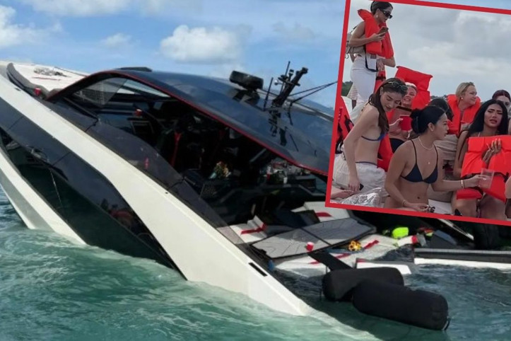 Bikinili 30 fenomen batan yattan kurtarıldı