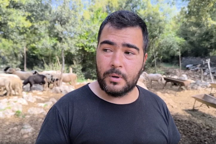 Kime üzüleceğini şaşırdı: Müşterilerin şakalaşması yürek burktu