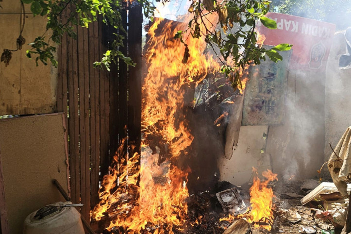 Cam kırığı yangın çıkardı