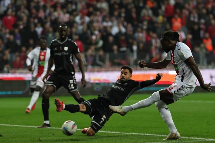 Süper Lig'den düşen üçüncü takım belli oldu