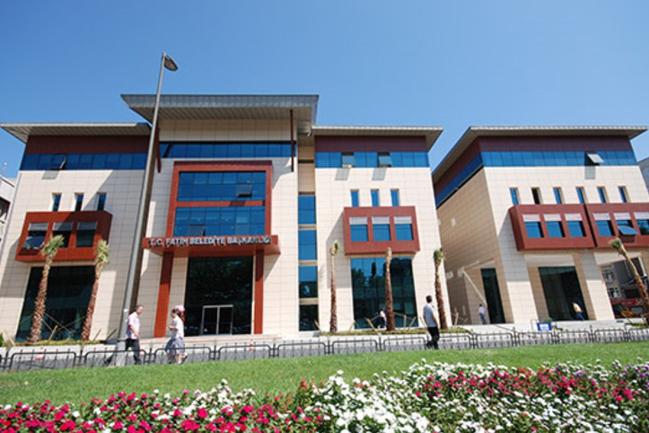 Özgür Özel, Fatih Belediyesi’ni işaret etmişti: Usulsüzlükler, Sayışay raporunda