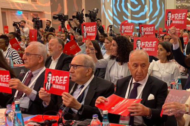 'Free İmamoğlu' dövizini kaldırmamıştı: Sezai Temelli'den 'sosyal medya' çıkışı