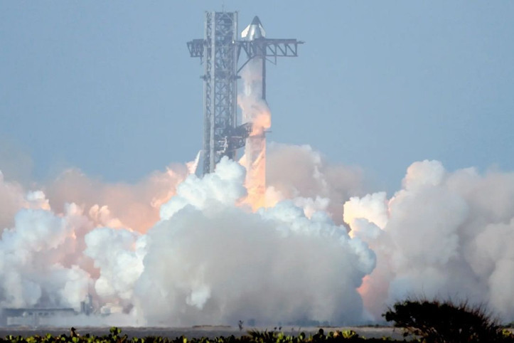 Starship'in hanesine bir eksi daha: SpaceX kontrolü kaybetti