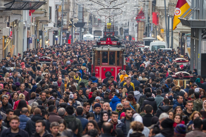Asgari ücrete zam beklentisi büyüyor: Sokakta tek bir rakam öne çıkıyor